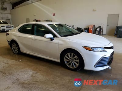 Czwarte zdjęcie samochodu z boku: 2024 TOYOTA CAMRY LE VIN:4T1C11AK0RU222636 - miniatura
