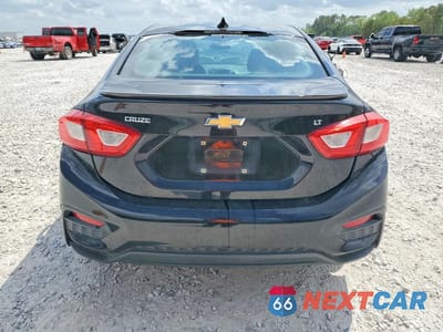 Zdjęcie 6 z 12 samochodu: 2018 CHEVROLET CRUZE LT VIN:1G1BE5SM5J7190631 - miniatura