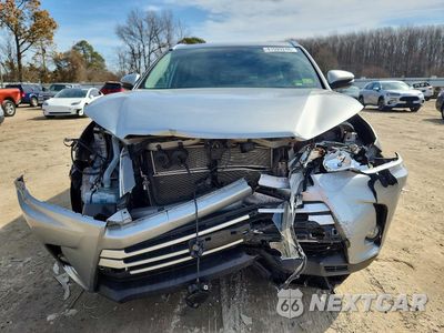 Piąte zdjęcie samochodu w środku: 2019 TOYOTA HIGHLANDER HYBRID XLE VIN:5TDJGRFH1KS054036 - miniatura