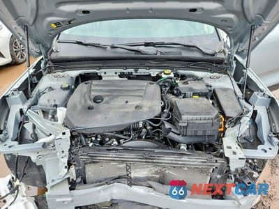 Zdjęcie 12 z 13 samochodu: 2025 VOLVO XC40 CORE VIN:YV4L12UJ0S2569606 - miniatura