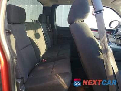 Zdjęcie 10 z 13 samochodu: 2011 CHEVROLET SILVERADO K1500 LT VIN:1GCRKSE37BZ142716 - miniatura