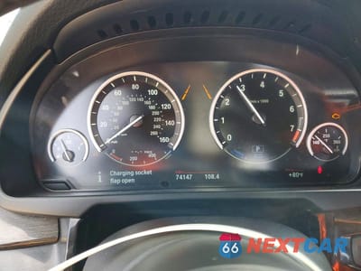 Zdjęcie 9 z 12 samochodu: 2016 BMW X5 XDR40E VIN:5UXKT0C51G0S76316 - miniatura