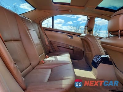 Zdjęcie 10 z 12 samochodu: 2008 MERCEDES-BENZ S 550 4MATIC VIN:WDDNG86X78A176270 - miniatura