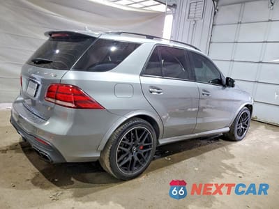 Trzecie zdjęcie samochodu z tyłu: 2016 MERCEDES-BENZ GLE 63 AMG-S 4MATIC VIN:4JGDA7FB1GA645160 - miniatura
