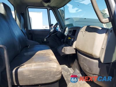 Zdjęcie 10 z 13 samochodu: 2017 INTERNATIONAL 4300 TRUCK CAB AND CHASSIS VIN:3HAMMMML9HL458339 - miniatura