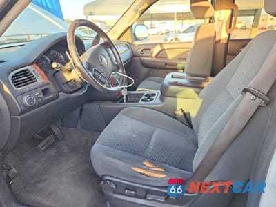 Zdjęcie 7 z 12 samochodu: 2008 CHEVROLET TAHOE C1500 LT VIN:1GNFC13JX8J156670 - miniatura