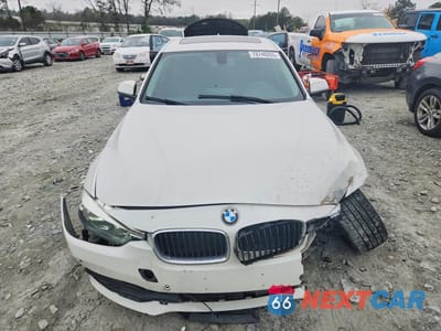 Piąte zdjęcie samochodu w środku: 2016 BMW 320 XI VIN:WBA8E5G53GNU19747 - miniatura