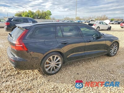 Trzecie zdjęcie samochodu z tyłu: 2021 VOLVO V60 T5 MOMENTUM VIN:YV1102EK2M2430224 - miniatura