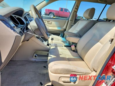 Zdjęcie 7 z 13 samochodu: 2005 TOYOTA HIGHLANDER BASE VIN:JTEDD21A250130017 - miniatura