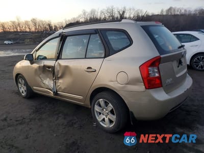 Drugie zdjęcie samochodu z przodu: 2007 KIA RONDO LX VIN:KNAFG526577101599 - miniatura