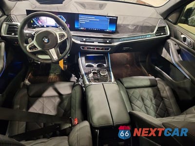 Zdjęcie 8 z 12 samochodu: 2026 BMW X5 VIN:5UX23EU02T9184332 - miniatura