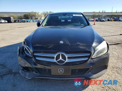 Piąte zdjęcie samochodu w środku: 2015 MERCEDES-BENZ C 300 VIN:55SWF4JB8FU067664 - miniatura