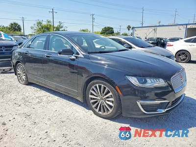Czwarte zdjęcie samochodu z boku: 2019 LINCOLN MKZ VIN:3LN6L5A94KR629111 - miniatura