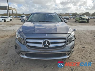Piąte zdjęcie samochodu w środku: 2015 MERCEDES-BENZ GLA 250 4MATIC VIN:WDCTG4GB1FJ031245 - miniatura