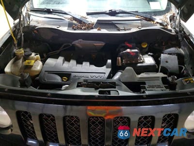 Zdjęcie 12 z 13 samochodu: 2017 JEEP PATRIOT LATITUDE VIN:1C4NJRFB8HD206011 - miniatura