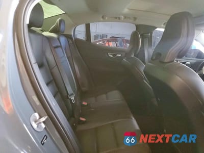 Zdjęcie 10 z 11 samochodu: 2024 VOLVO S60 CORE VIN:7JRL12FK0RG320231 - miniatura