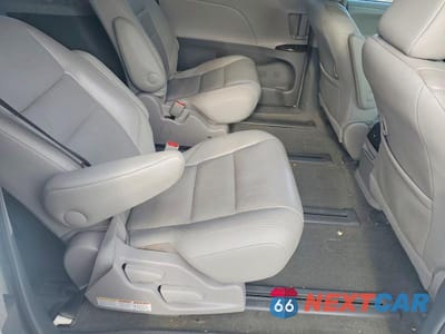 Zdjęcie 11 z 12 samochodu: 2017 TOYOTA SIENNA XLE PREMIUM 7-PASSENGER VIN:5TDDZ3DC5HS159005 - miniatura