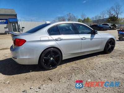 Trzecie zdjęcie samochodu z tyłu: 2012 BMW 328 I VIN:WBA3A5G53CNP17229 - miniatura