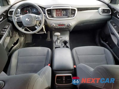 Zdjęcie 8 z 12 samochodu: 2019 KIA SORENTO LX V6 VIN:5XYPGDA55KG541604 - miniatura