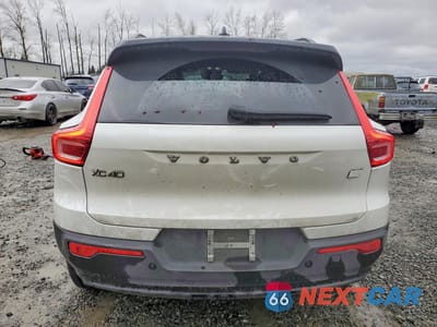 Zdjęcie 6 z 14 samochodu: 2023 VOLVO XC40 RECHARGE PLUS VIN:YV4ED3UW5P2969010 - miniatura