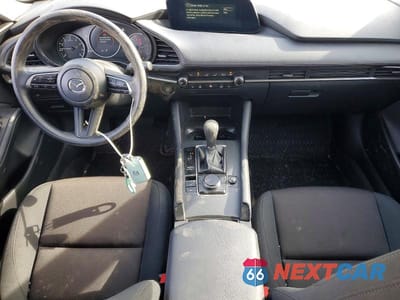 Zdjęcie 8 z 13 samochodu: 2025 MAZDA 3 SELECT SPORT VIN:JM1BPABM4S1788353 - miniatura