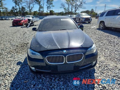 Piąte zdjęcie samochodu w środku: 2012 BMW 528 I VIN:WBAXG5C55CDW85444 - miniatura