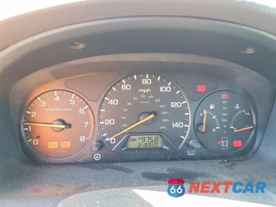 Zdjęcie 9 z 11 samochodu: 2001 HONDA ACCORD EX VIN:1HGCG66891A137279 - miniatura