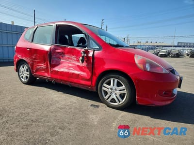 Czwarte zdjęcie samochodu z boku: 2008 HONDA FIT SPORT VIN:JHMGD38608S015657 - miniatura