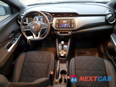 Zdjęcie 8 z 13 samochodu: 2019 NISSAN KICKS SV VIN:3N1CP5CU3KL549706 - miniatura