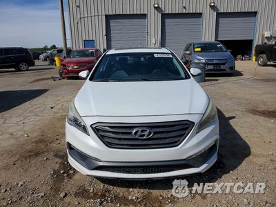 Piąte zdjęcie samochodu w środku: 2016 HYUNDAI SONATA SPORT VIN:5NPE34AF2GH400727 - miniatura
