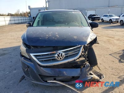 Piąte zdjęcie samochodu w środku: 2009 VOLKSWAGEN ROUTAN SE VIN:2V8HW34169R546590 - miniatura