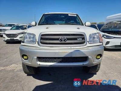 Piąte zdjęcie samochodu w środku: 2002 TOYOTA SEQUOIA SR5 VIN:5TDZT34A62S109033 - miniatura
