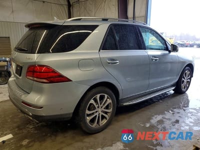 Trzecie zdjęcie samochodu z tyłu: 2016 MERCEDES-BENZ GLE 350 4MATIC VIN:4JGDA5HB3GA704520 - miniatura