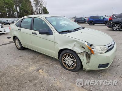 Czwarte zdjęcie samochodu z boku: 2010 FORD FOCUS SE VIN:1FAHP3FN2AW187071 - miniatura