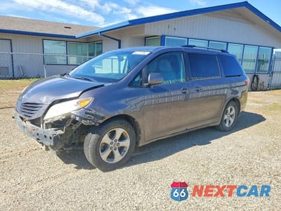 2016 TOYOTA SIENNA LE 8-PASSENGER 5TDKK3DC0GS725369 - główne zdjęcie licytacji z USA - miniatura