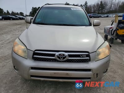 Piąte zdjęcie samochodu w środku: 2008 TOYOTA RAV4 LIMITED VIN:JTMBK31V886046019 - miniatura