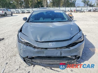 Piąte zdjęcie samochodu w środku: 2024 TOYOTA PRIUS XLE VIN:JTDACAAU5R3045322 - miniatura