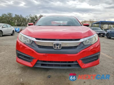 Piąte zdjęcie samochodu w środku: 2018 HONDA CIVIC LX VIN:2HGFC4B08JH305296 - miniatura