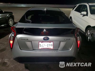 Zdjęcie 6 z 14 samochodu: 2016 TOYOTA PRIUS THREE VIN:JTDKARFU7G3015740 - miniatura