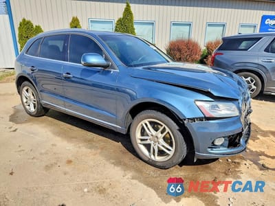 Czwarte zdjęcie samochodu z boku: 2015 AUDI Q5 PREMIUM PLUS VIN:WA1LFAFP8FA011301 - miniatura