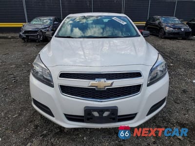 Piąte zdjęcie samochodu w środku: 2013 CHEVROLET MALIBU LS VIN:1G11B5SA4DF358795 - miniatura