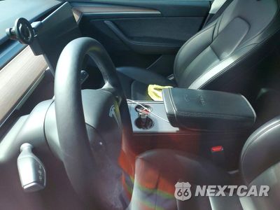 Zdjęcie 8 z 13 samochodu: 2023 TESLA MODEL Y VIN:7SAYGDEE3PF744538 - miniatura
