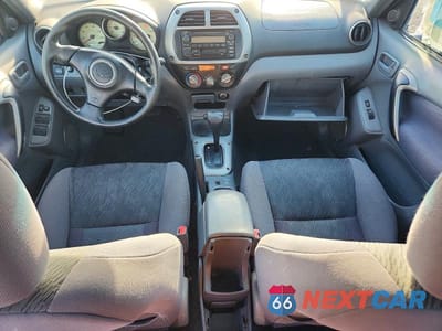 Zdjęcie 8 z 12 samochodu: 2002 TOYOTA RAV4 BASE VIN:JTEHH20V526042324 - miniatura