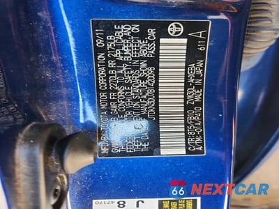 Zdjęcie 12 z 12 samochodu: 2011 TOYOTA PRIUS THREE VIN:JTDKN3DU7B1420098 - miniatura