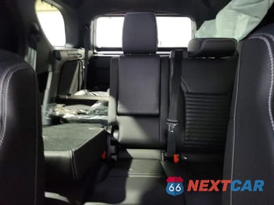 Zdjęcie 10 z 13 samochodu: 2025 LAND ROVER DISCOVERY S VIN:SALRJ2FX5S2504144 - miniatura