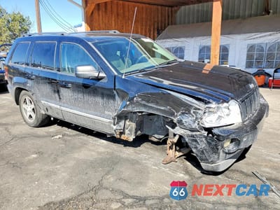 Czwarte zdjęcie samochodu z boku: 2006 JEEP GRAND CHEROKEE LAREDO VIN:1J4GR48K96C343408 - miniatura