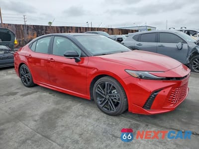 Czwarte zdjęcie samochodu z boku: 2025 TOYOTA CAMRY XSE VIN:4T1DAACK1SU168108 - miniatura