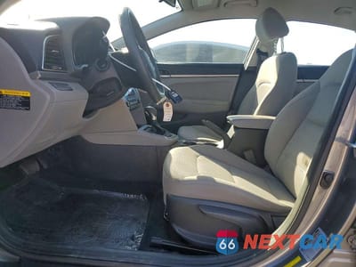 Zdjęcie 7 z 11 samochodu: 2018 HYUNDAI ELANTRA SE VIN:5NPD74LF4JH284550 - miniatura