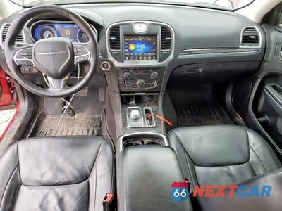 Zdjęcie 8 z 11 samochodu: 2016 CHRYSLER 300 LIMITED VIN:2C3CCARG8GH136039 - miniatura