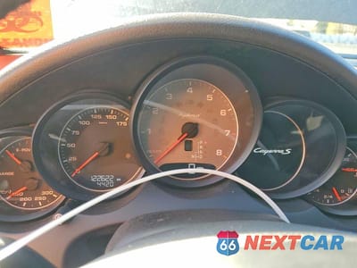 Zdjęcie 9 z 11 samochodu: 2012 PORSCHE CAYENNE S HYBRID VIN:WP1AE2A24CLA90255 - miniatura